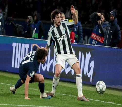 印尼超神迹,再现,主队逆境翻,双赢彩票,彩票平台,彩票投注,在线购彩,双重保障