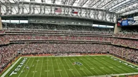 青岛男篮后程发力，客场逆转击败四川队