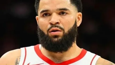 “姆希塔良左腿股四头肌受损，欧冠决赛出场可能性未定”